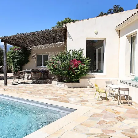 Luma, 3 Avec Piscine Chauffee *