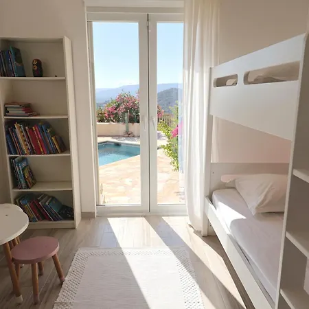 Вилла Luma, 3 Avec Piscine Chauffee Фигари