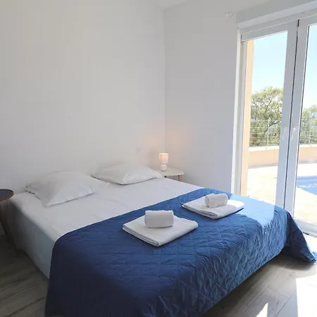 Luma, 3 Avec Piscine Chauffee *