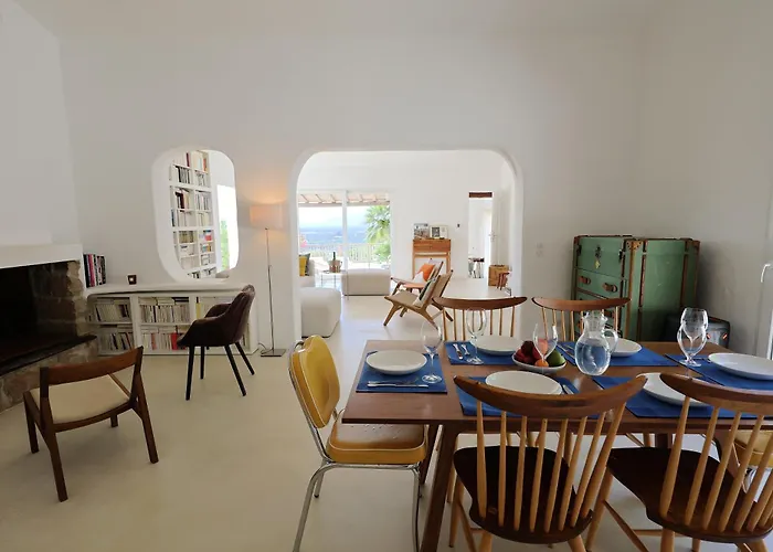 Luma, 3 Avec Piscine Chauffee Villa Figari (Corsica)